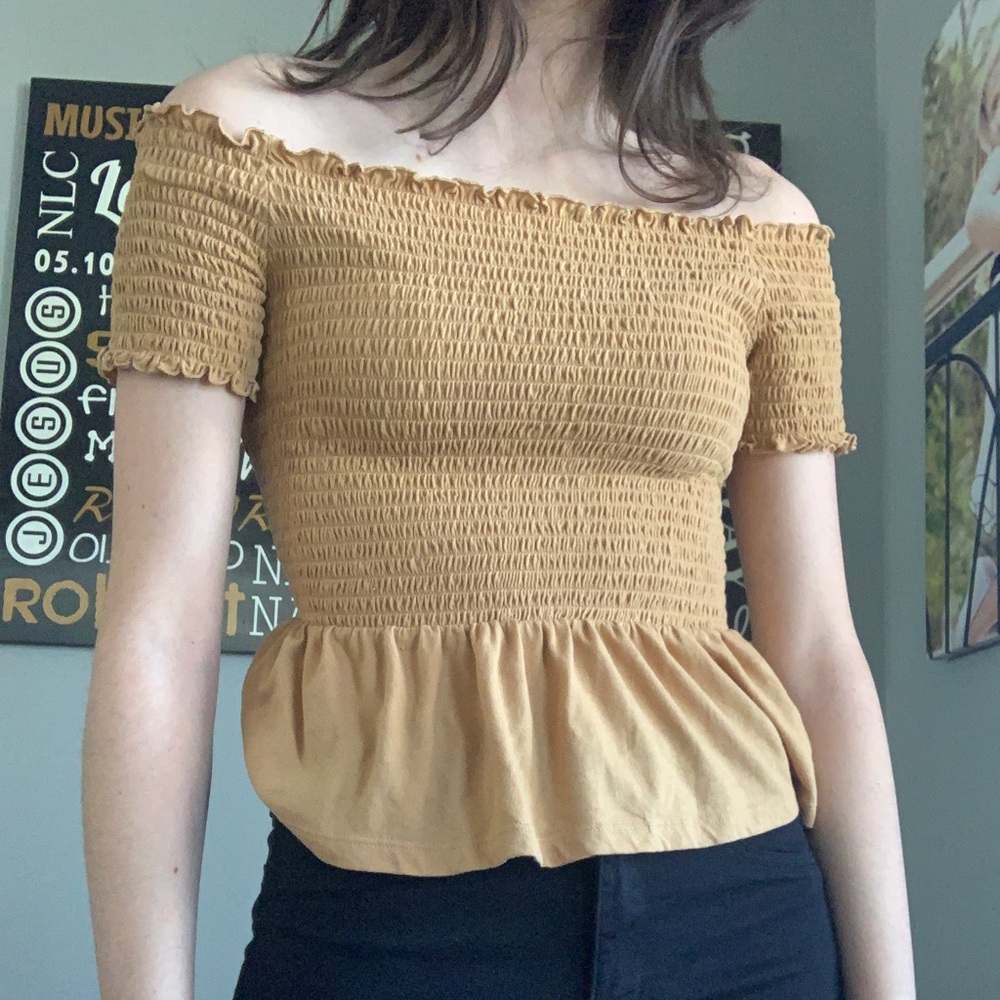 American eagle off the shoulder top